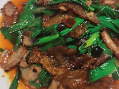 绍皮回锅肉-柏合黄记豆腐皮饭店