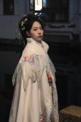 -一揽芳华汉服旗袍体验馆(拙政园店)