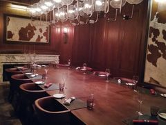 -恰餐厅及酒吧 CHAR Bar & Grill (北京丽都皇冠假日店)