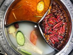 -钢管厂五区小郡肝串串香火锅(人民广场店)