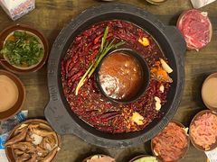 -黄潇洒老火锅(九眼桥宏济巷店)