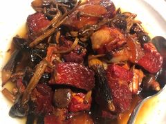 野菌瓦罐肉-千百味红餐厅·江西菜(绿地双子塔店)