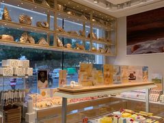 面包甜点陈列柜-好利来(八角店)