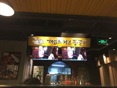 -肥肥虾庄·金牌油焖大虾(杨园滨江时代walk店)