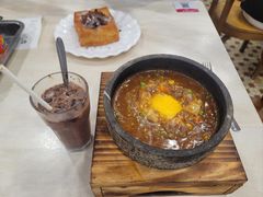 焗免治牛肉饭-喜莲咖啡