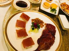 卤猪乳鸽拼盘-唐阁(香港朗廷酒店)