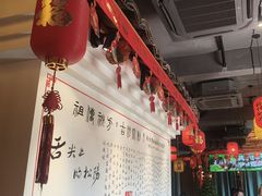 -头上红煨盐鸡·非遗院子餐厅