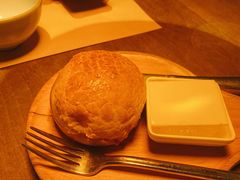 法国总统菠萝油-来龙里 精致 东南亚餐室(万象城店)