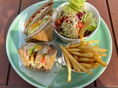 -瑰丽酒店·海吧·天际下午茶·现场DJ·天台酒吧