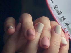 -一笔绣狂草美甲坊