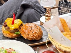 -Let'sBURGERplus·非常创意汉堡(三里屯店)