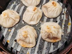 鲜肉小笼-老半斋(福州路店)