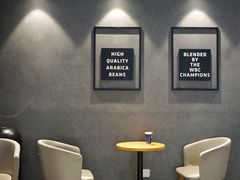 -瑞幸咖啡(新世界中心店)