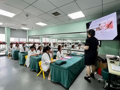 上课实景-首脑美容美发化妆美甲培训学校(长沙校区)