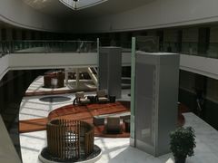 -上海滴水湖皇冠假日酒店