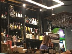 -HIHE Bistro·Oyster Bar(华熙live店)