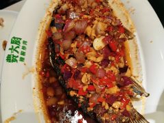 香煎大鲫鱼-费大厨辣椒炒肉(黄兴中心广场店)