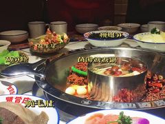 -贤合庄卤味火锅(安吉万达店)