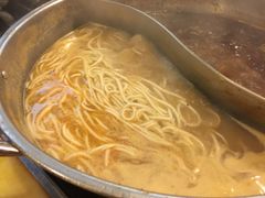 -佰人王串串香火锅(洋珠巷店)