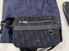 -小飞侠奢侈品回收 寄卖 养护(宝山宝龙广场店)