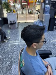 点击看大图 -藤野造型专业烫染接发