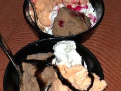 -Lake Shore Hotel & Restaurant
