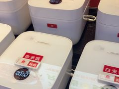 -渝是乎酸菜鱼·川渝小炒(新世界百货望京店)