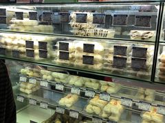 -白玉兰食品甜凤店(合生汇店)