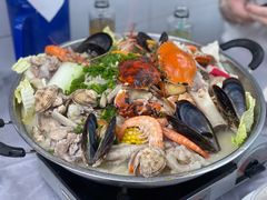 招牌海鲜骨煲-凤城康记饭店