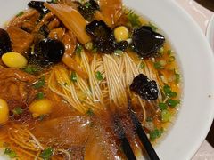 红汤面-松鹤面馆·古法焖肉面(观前店)