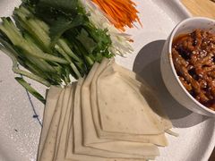 -关东小磨东北菜(上海长风大悦城店)