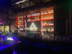 -UP嘻哈酒吧(粉巢店)
