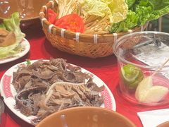 -潮汕·草根牛肉档(上海荟聚城市集市店)