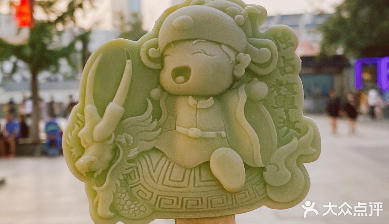 我趁这个周末去夫子庙凑了个热闹，不得不说