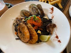 -FLOVIE FLORIST CAFE