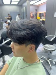 -米可造型烫发染发