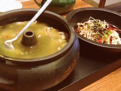 云南经典汽锅鸡-云海肴·汽锅鸡·云南菜(苏州中心店)