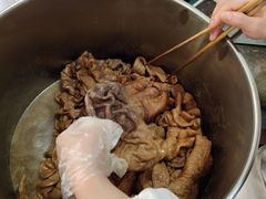 -谢记素红大肠店(新民路店)