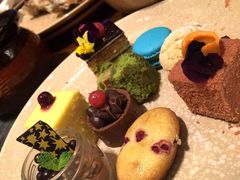芒果布丁-广州希尔顿逸林酒店-OPEN開·全日制餐厅·海鲜·小火锅·自助餐(东风路店)