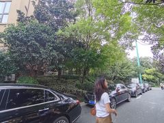 -红河谷晴天别墅轰趴馆