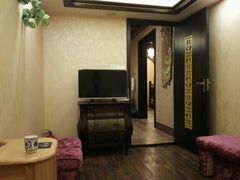 -莱仪堂艾灸经络养生馆(武威东路店)