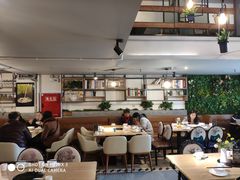 大堂-遇见小厨·北京烤鸭·江湖菜·川菜(广福桥店)