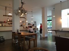 大堂-MAISON门前杂货店
