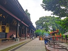 -峨眉山报国寺