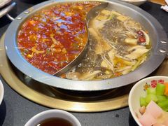 -沸炉重庆老火锅(军事博物馆店)