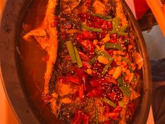 -鸣记脆皮烤鱼·海鲜烤鱼(三八广场店)