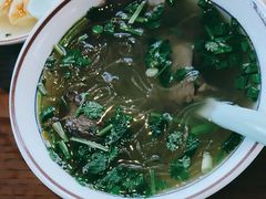 牛肉粉丝汤-鑫震源·苏式大虾生煎(山塘街店)