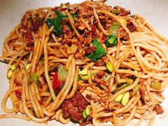 -百春原湖南牛肉粉(百联世纪店)