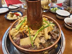 -岳记兴隆·青城腊排铜火锅(融创店)