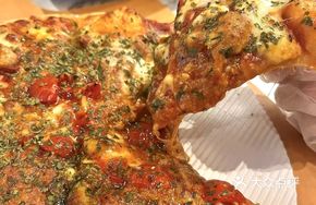 Classic Meat Sauce Italian Pizza
